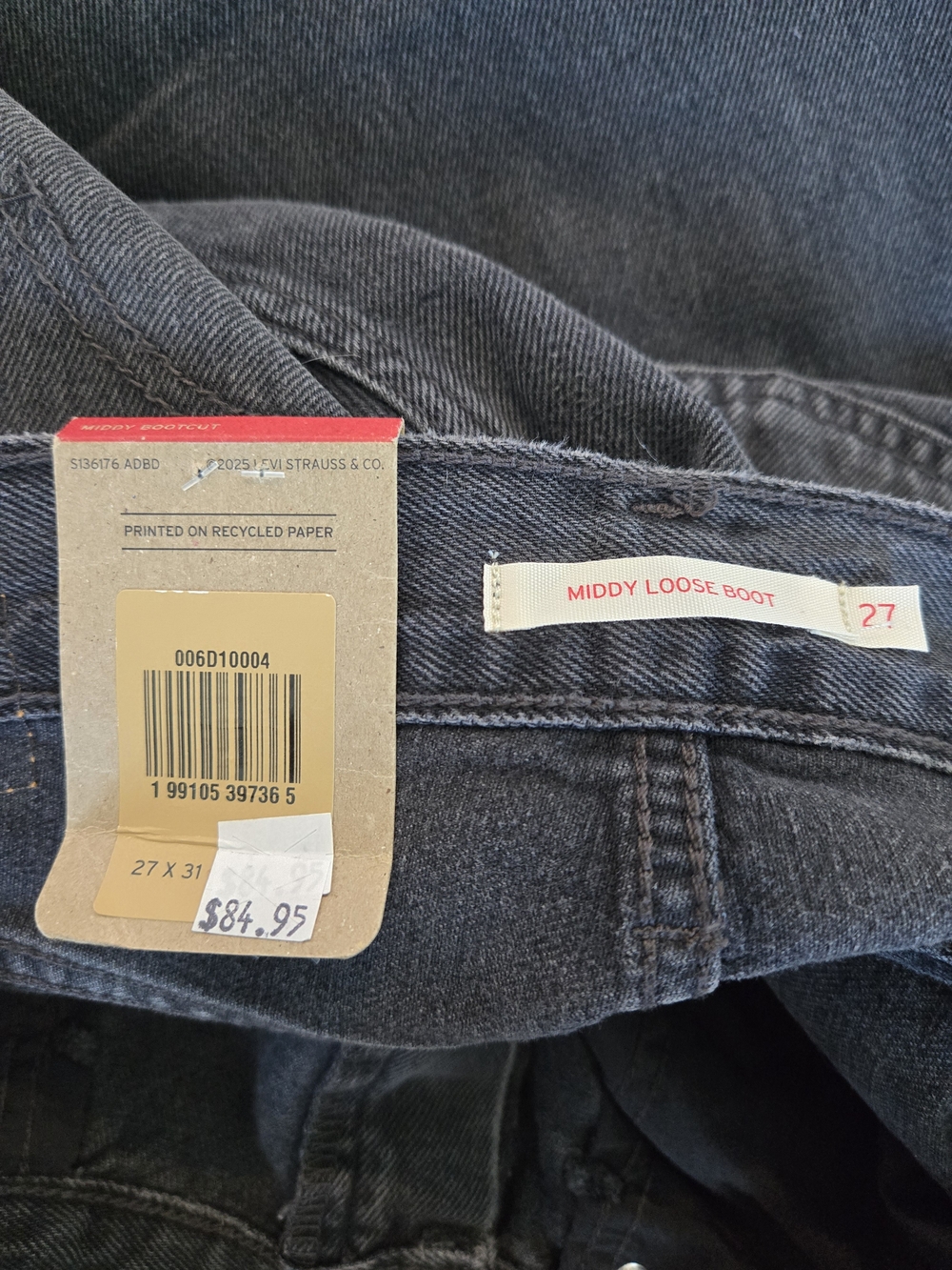 Levi's Middy Loose Bootcut Jeans in Washed Black - Picture 9 of 10